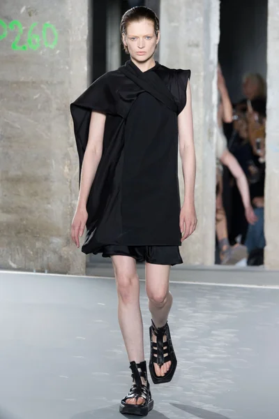 Look 35